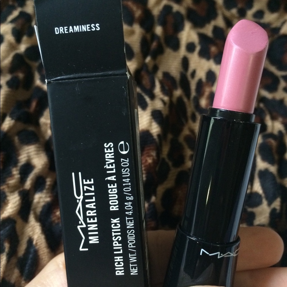 MAC Mineralize Rich Lipstick in Dreaminess